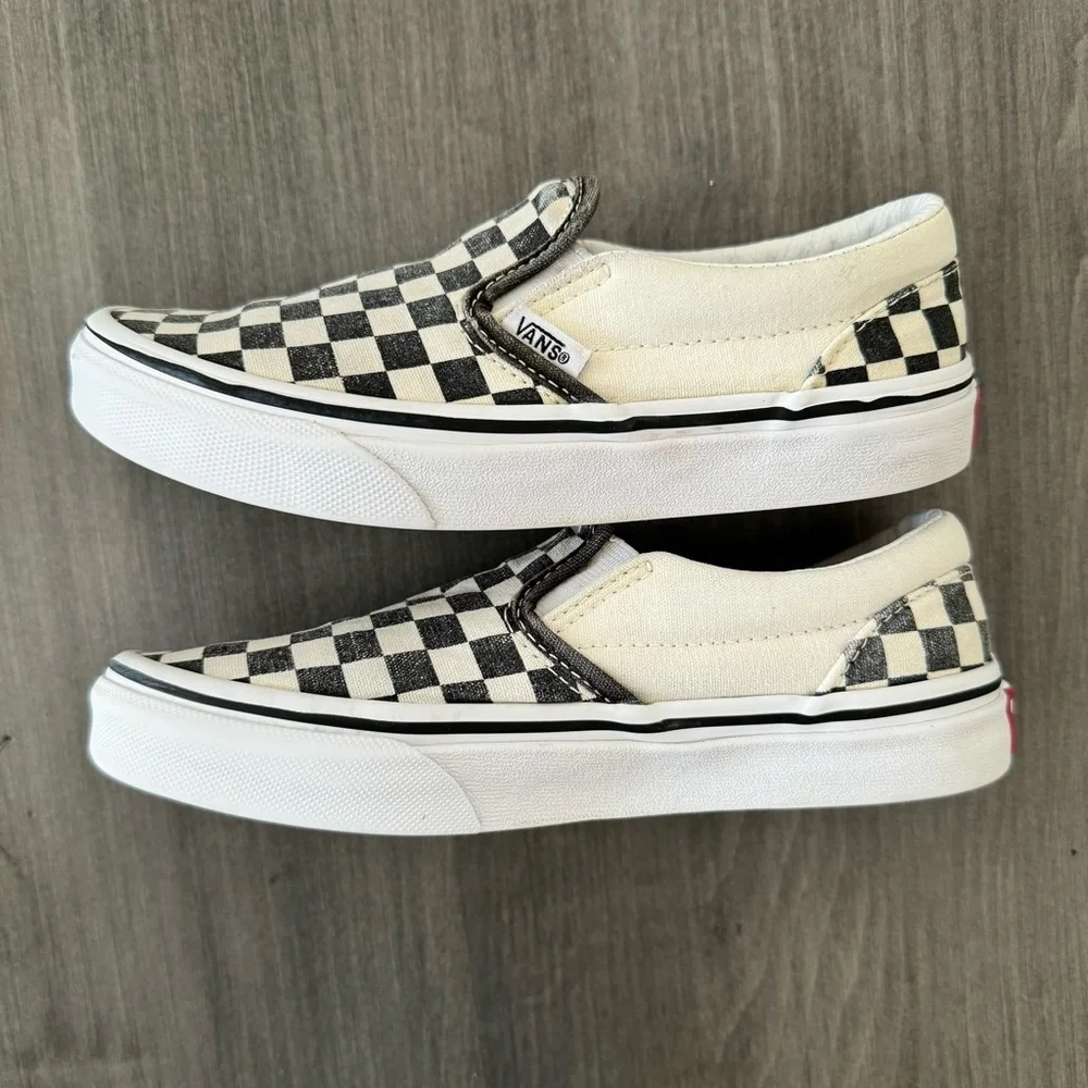Vans kids unisex black white checkerboard slip on shoes size 2 - Picture 7 of 9